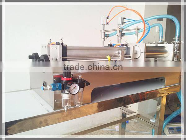 Pneumatic 10-300ml piston liquid filling machine double heads