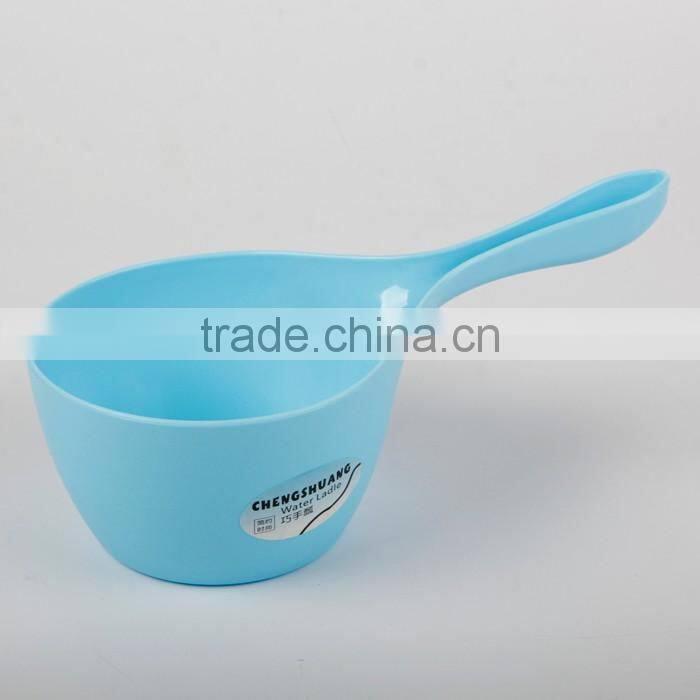 Kitchen Cooking Plastic Water Bailer
