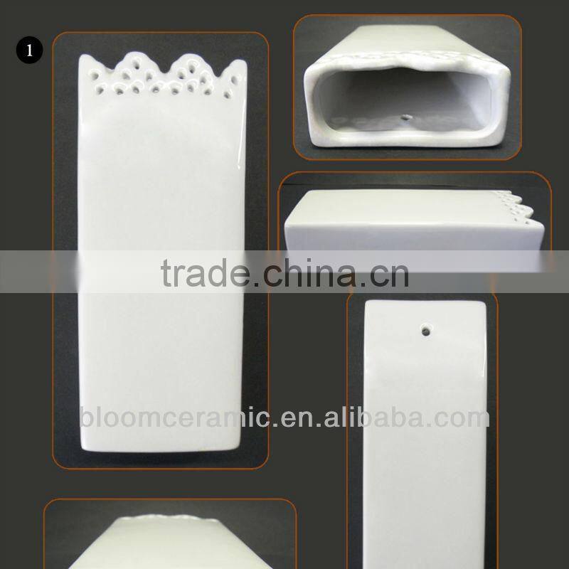 Ceramic hanging humidifier with metal "S" hook