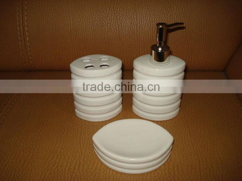 HOT sale White Ceramic bathroom set,bathroom accessories set
