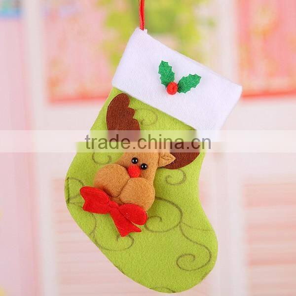 China factory handmade finished set of 4 reindeer bear snowman Santa Claus fabric sock kit wool felt stocking Christmas hanger