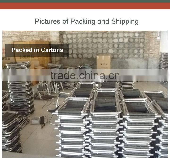 Lightweight folding beach lounge chair with various colour