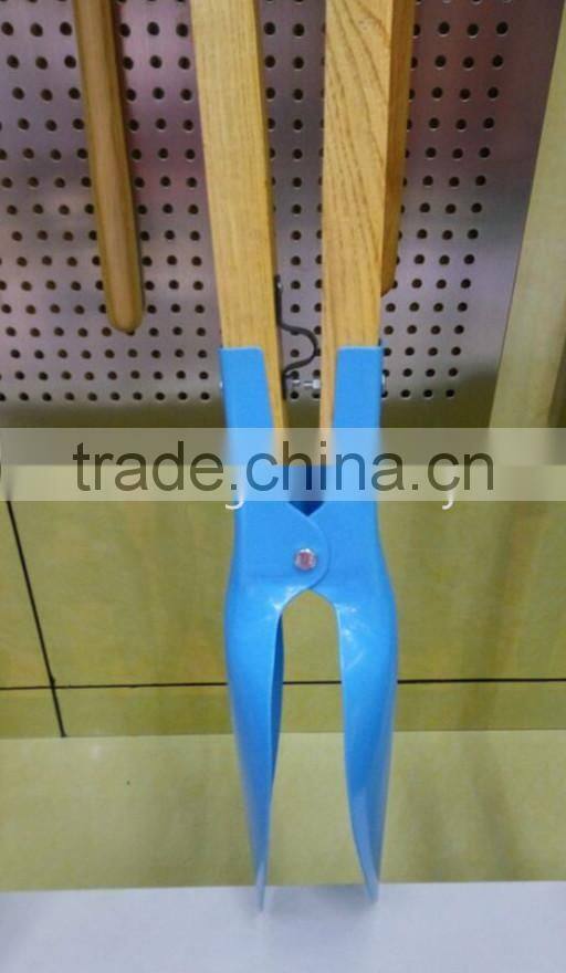 Earth Auger post hole digger with handle