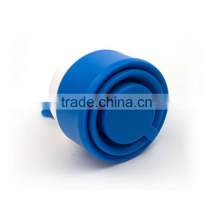 2017 ecofriendly folding drinking bottles/silicone folding water cups wholesaler