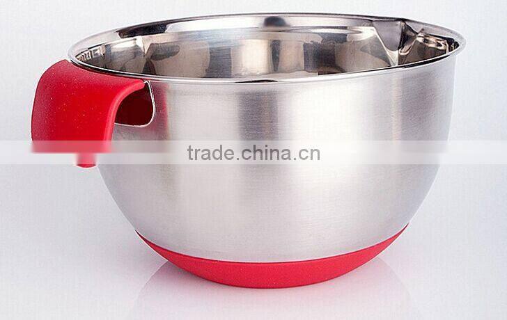 wholesale non-slip Stainless Steel Mixing salad bowl with spout