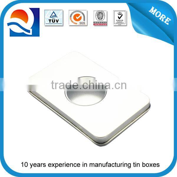 Punctual delievry plain tin with window