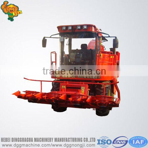 Advanced design Self-propelled pasture and corn harvester machine
