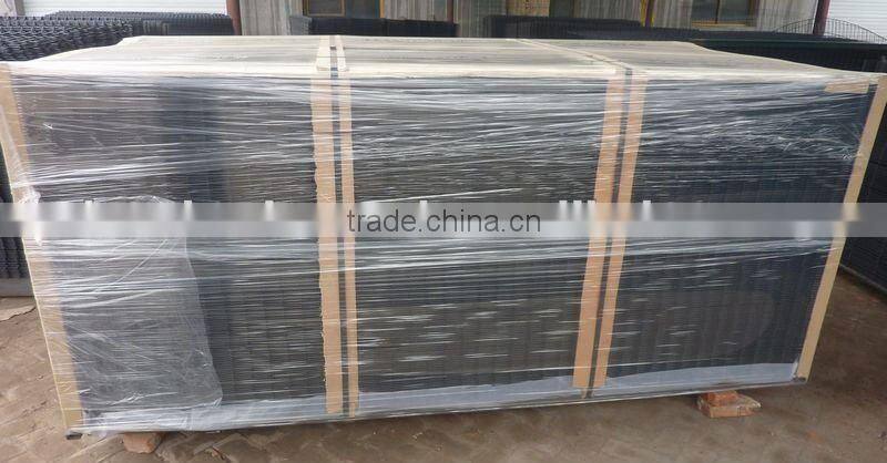 Black pvc coated wire mesh fence
