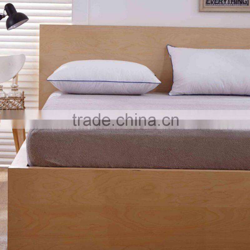 100% waterproof Small Double Natural Mattress Protector Sale