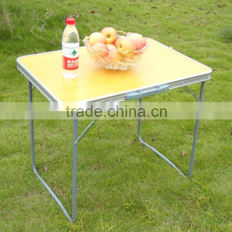 Foldable picnic chairs and table sets