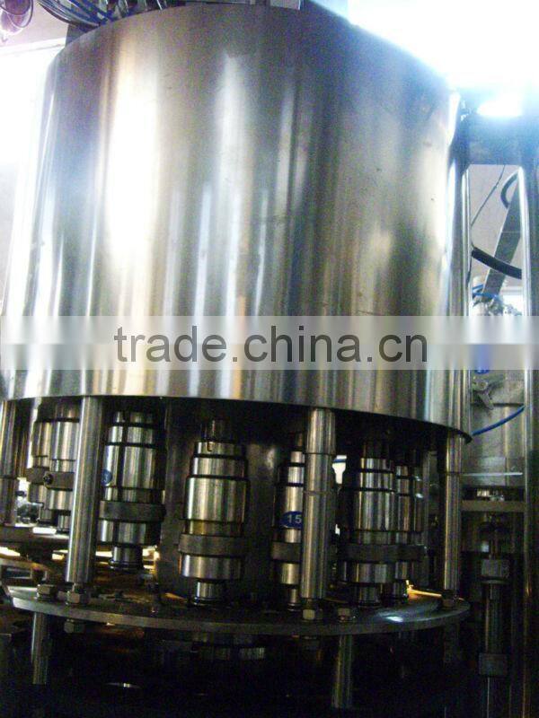 PET Bottled Automatic Soft Drink Filling Machine/Line/Carbonated Beverage Bottling Machine