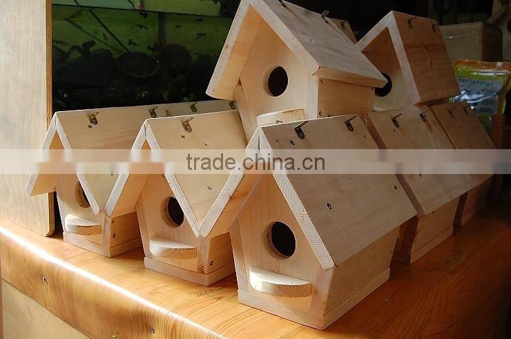Small Wooden wood carved cheap bird houses