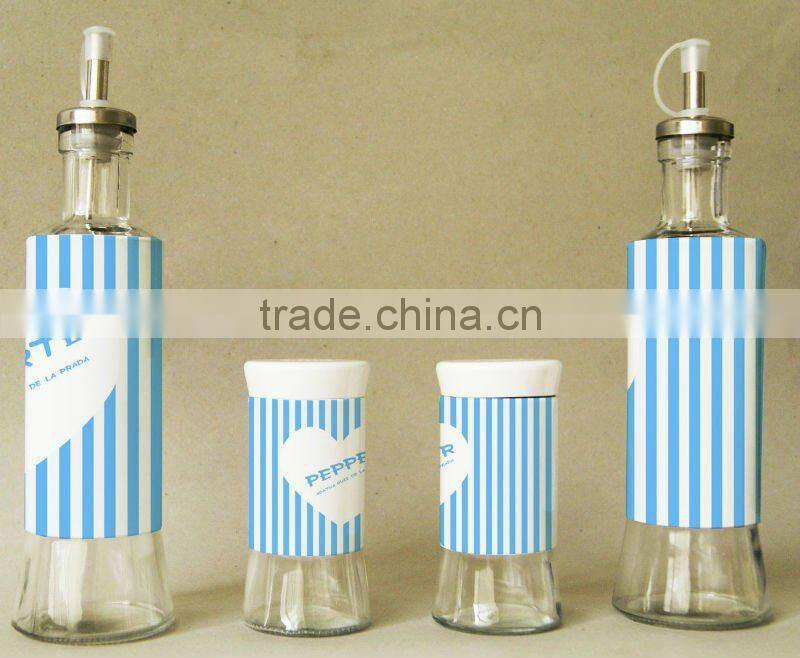 4pcs/set with metal cover glass spice jar set