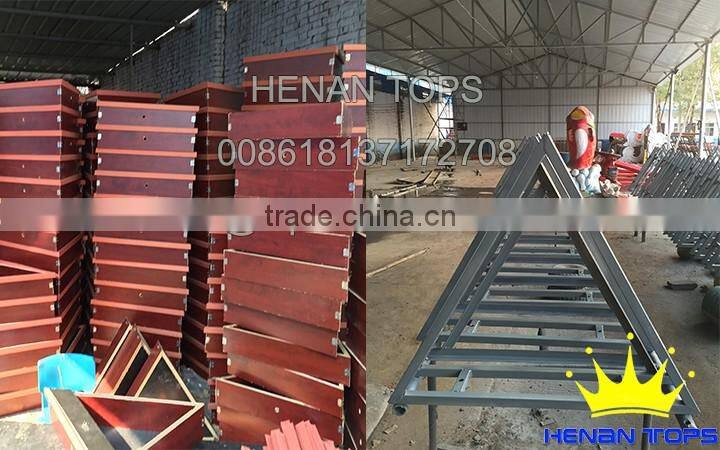 Children Play Attraction In China Theme Park Mirror Maze