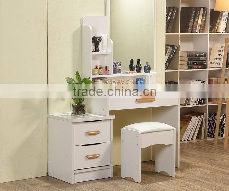 simple dressing table / dressing table designs for bedroom