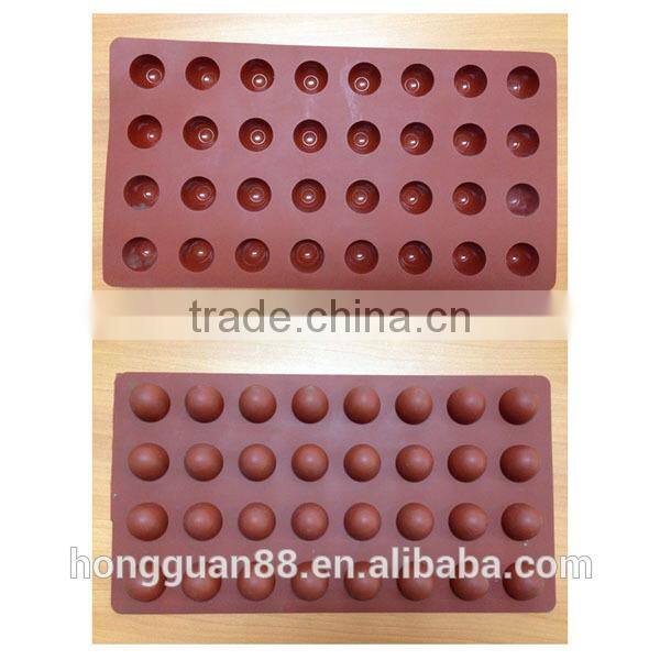 Microwave silicone cake molds for cake decorating