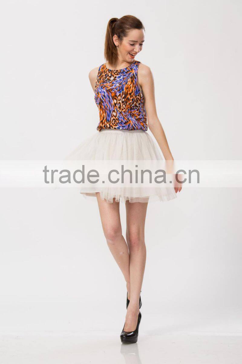 Woman Charming Lady Fashion White Midi Mesh Skirt with Golden Foil