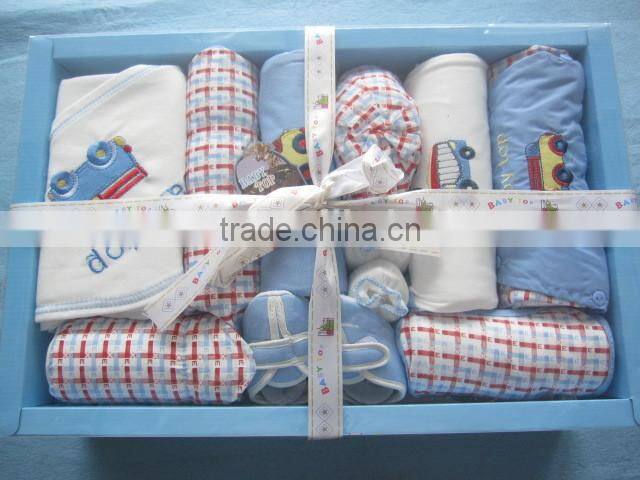 Wholesale Cute Style Comfortable 10 Pcs Wholesale Newborn Baby Clothing Gift Set For Summer