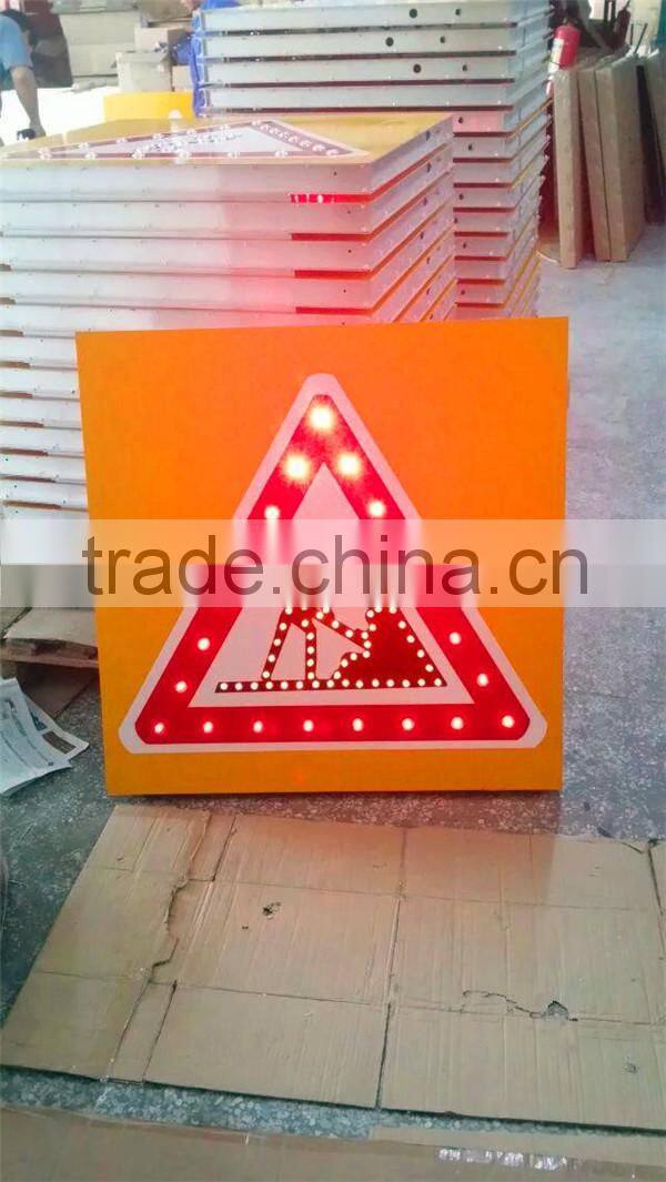Direct manufacture customized solar LED traffic warning sign