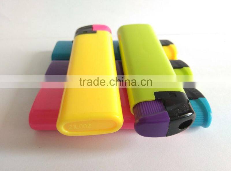 Disposable and refillable electronic lighter FH-898