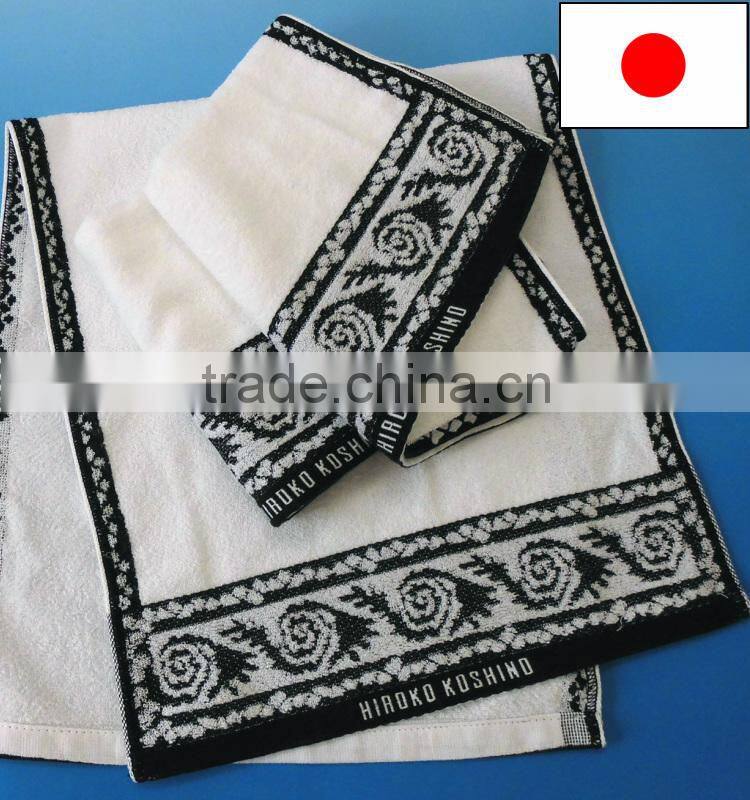 Durable and Fashionable car wash towel at reasonable prices