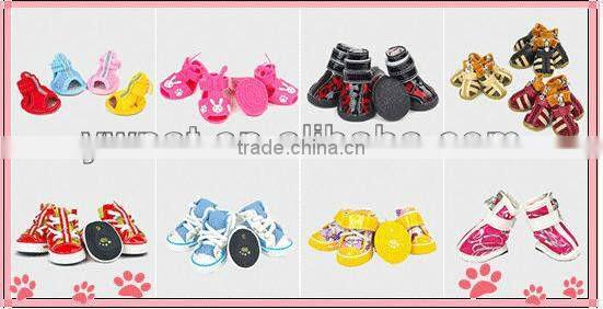 New design colorful plastic insect cage handle plastic box for children carrying