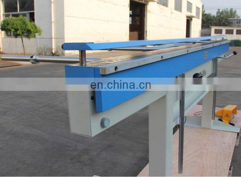 Model EB2500 Magnetic Bending Machine