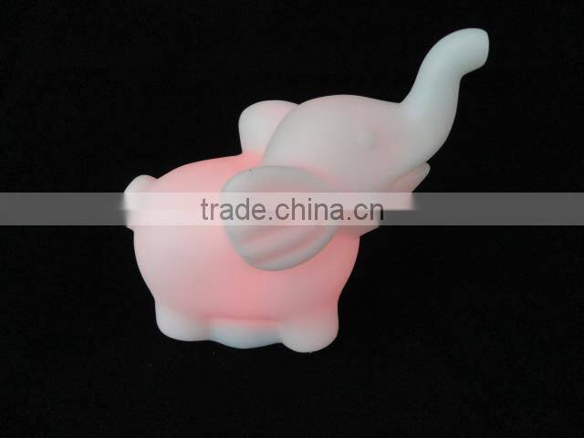 Flashing kids animal bath toy/led duck bath light