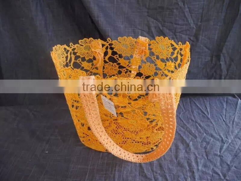 2016 fashionable crochet cotton baskets with handles