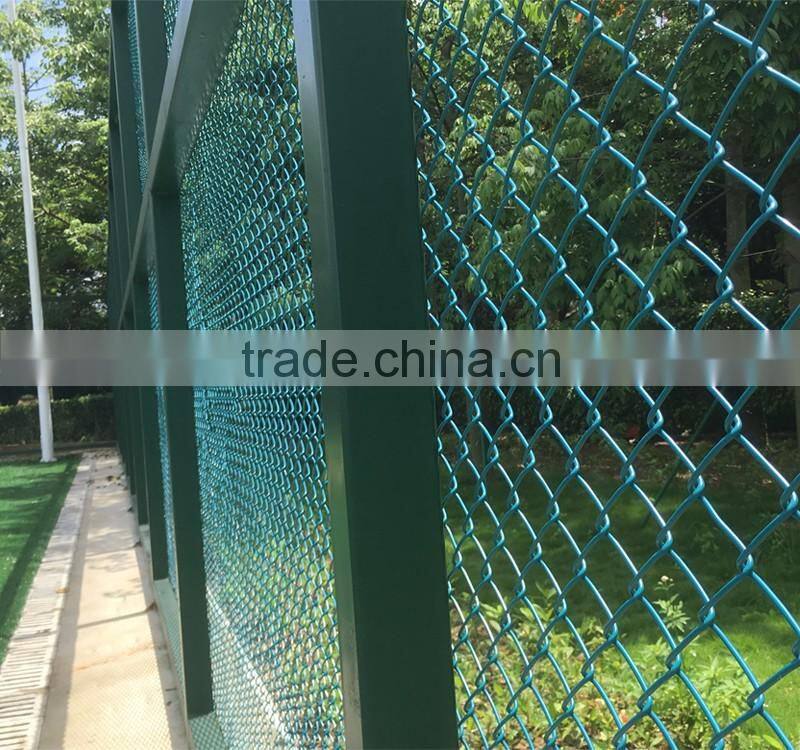 2016 lastest custom steel football cage soccer cage