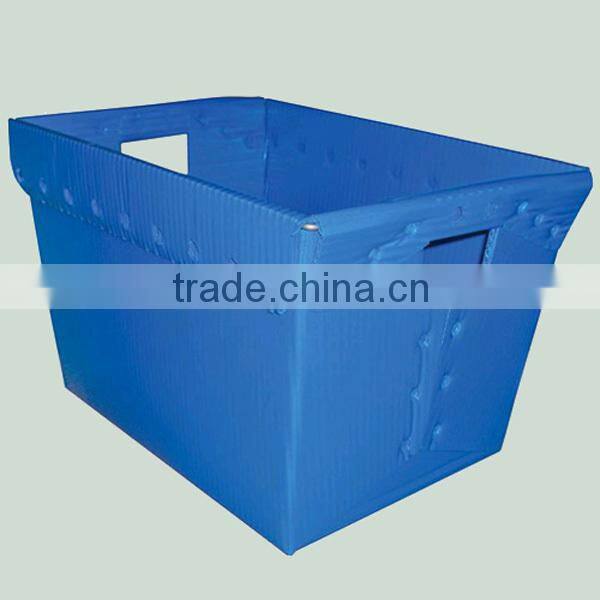Nestable corrugated plastic mail totes