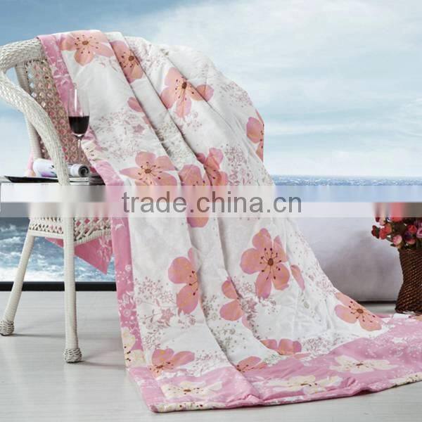 Wholesale hotel white plain duck feather down quilt china printed softextile quilt fabric