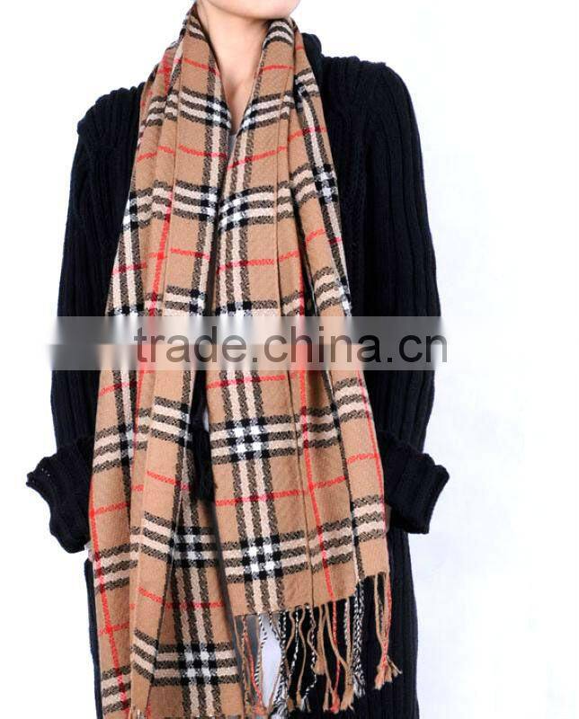 checked/plaid shawls&scarfs