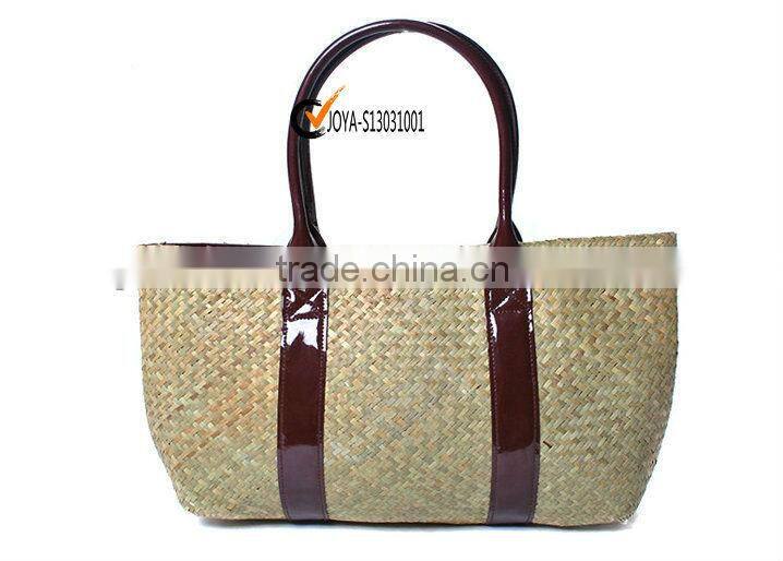 Natural straw beach bag seagrass bag