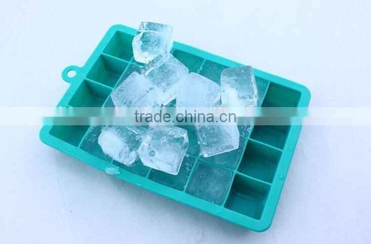 Popular item in summer wholesale silicone ice cube tray 24 grid