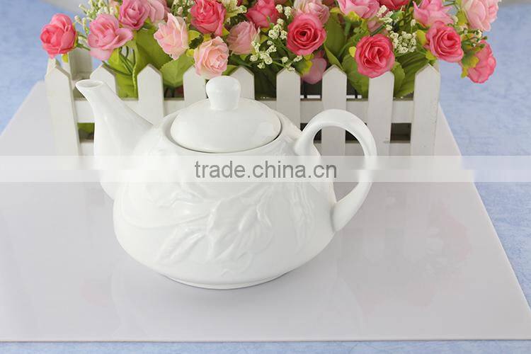 plain white porcelain teapot,ceramic Teapot with embossing design