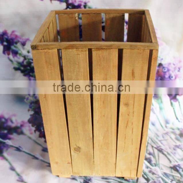 Wooden trash bin