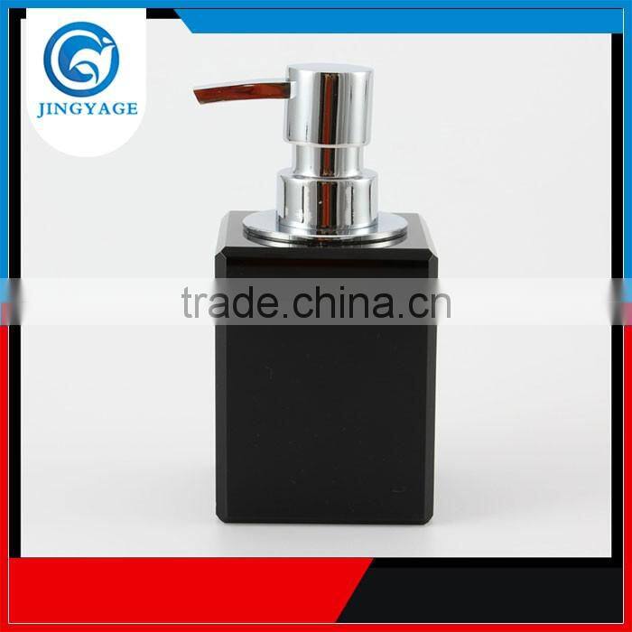 Jingyage customized colored fancy crystal perfume bottle wedding favors crystal scent perfume bottle lady perfume bottles