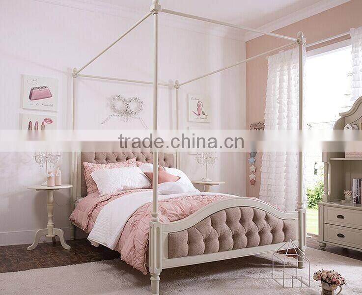 Princess Wonderland Luxury European Style Solid Wood Tufted Bed with Pure White Poster and Canopy BF11-02274e