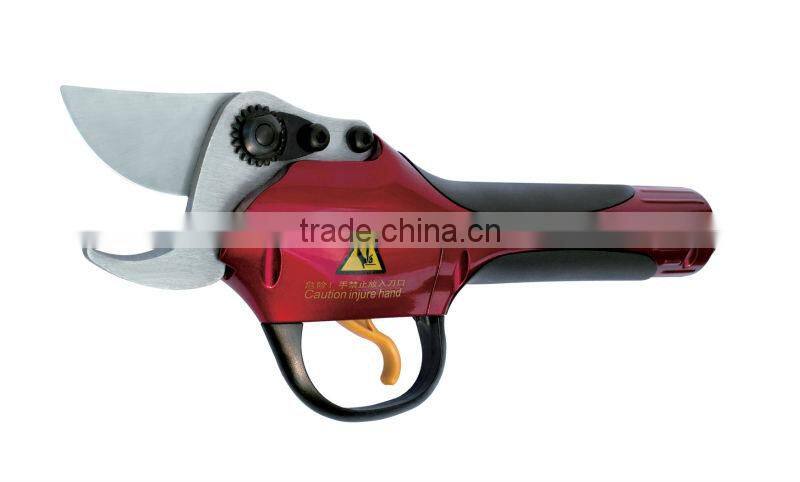 Electric garden pruner