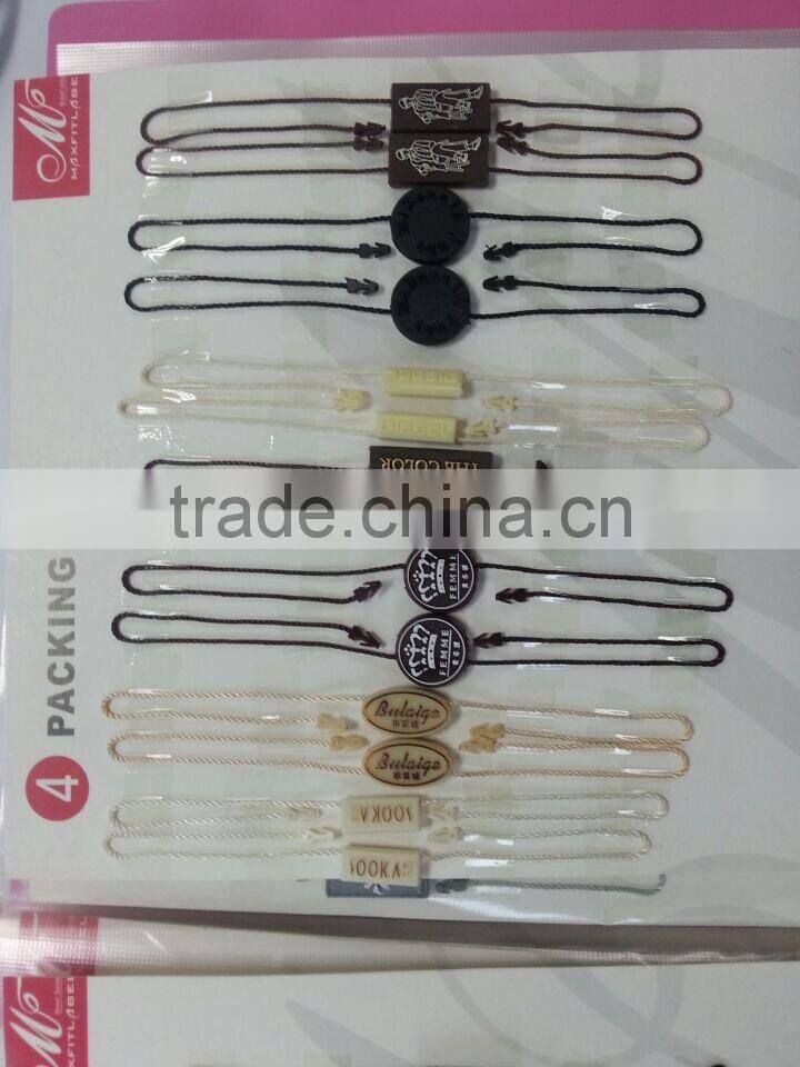 2015 Customized high quality garment plastic swing tag , Hanging Tablets