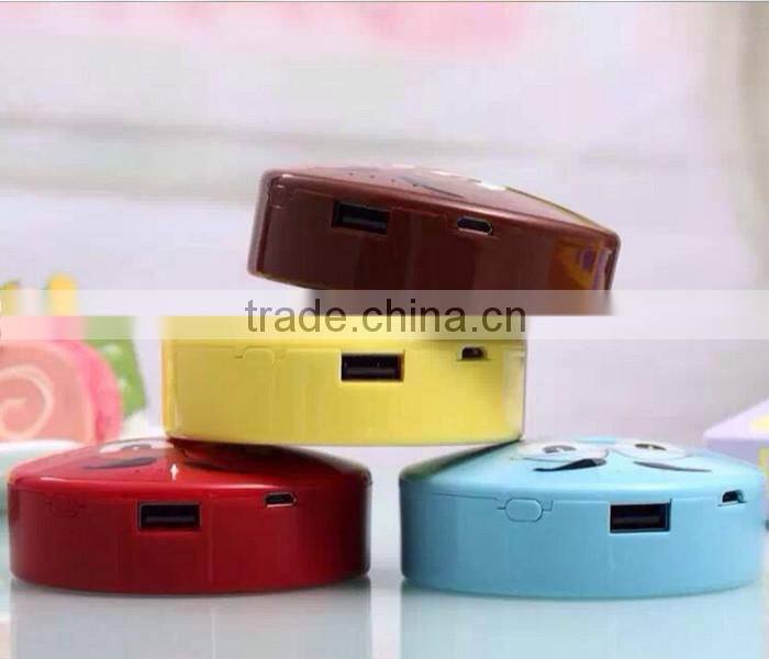 New design 8000mah universal power bank charger cell phone charger new electronic gadget