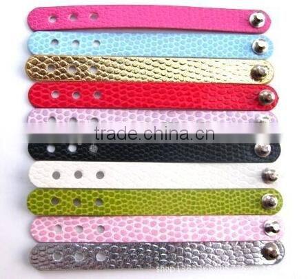 Stylish Simple Pacifier Nail Leather Strap Ring for Wearing on Finger