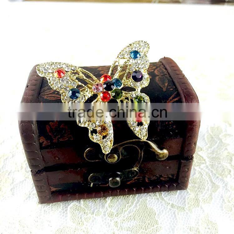 Noble butterfly crystal brooch, butterfly crystal pins, diamond brooch pins, strass button brooch pins for banqute invitation