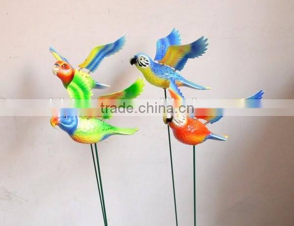 6 inch Parrot Plastic Flower Decorative Garden Stakes