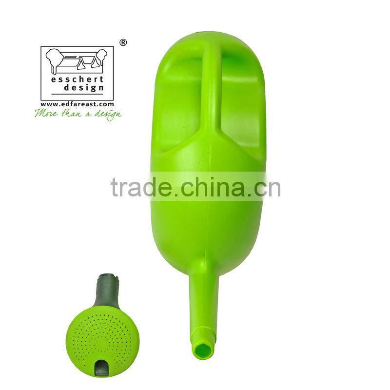 big plastic donut shape watering can wholesale with sprout 8L