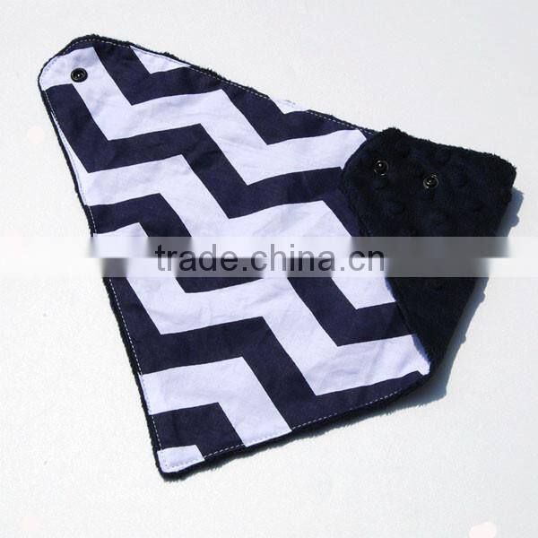 OEM Service Washable Navy Blue White Chevron Pattern Cotton Bib
