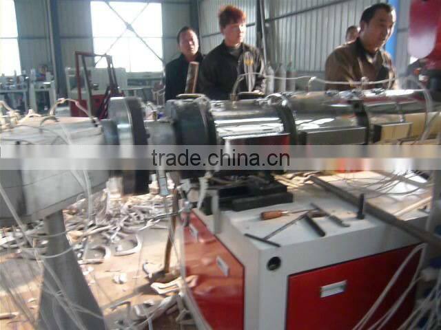 Plastic PE PP HDPE PVC PPR Pipe Making Machine Extrusion Production line/PVC plastic pipe production line