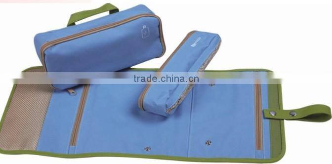 Wholesale hanging toiletry bag with many color