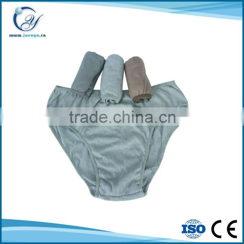 Disposable cotton briefs for men